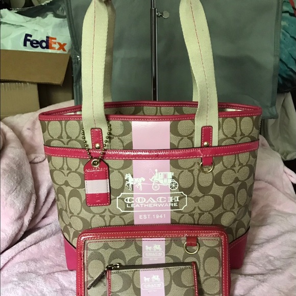 Coach Heritage Stripe Collection - Picture 11 of 14